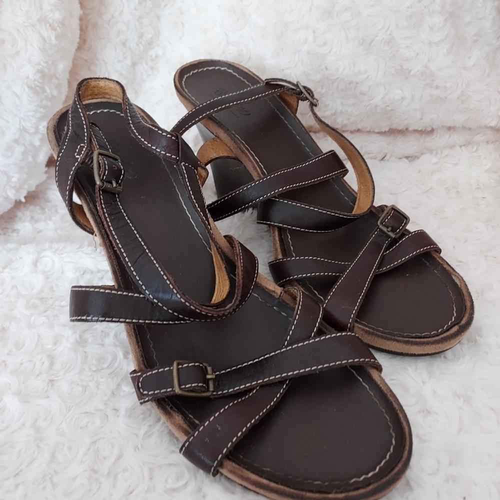 Mossimo brown 4" wedge strappy sandals size 10 Summer Spring Classic Neutral